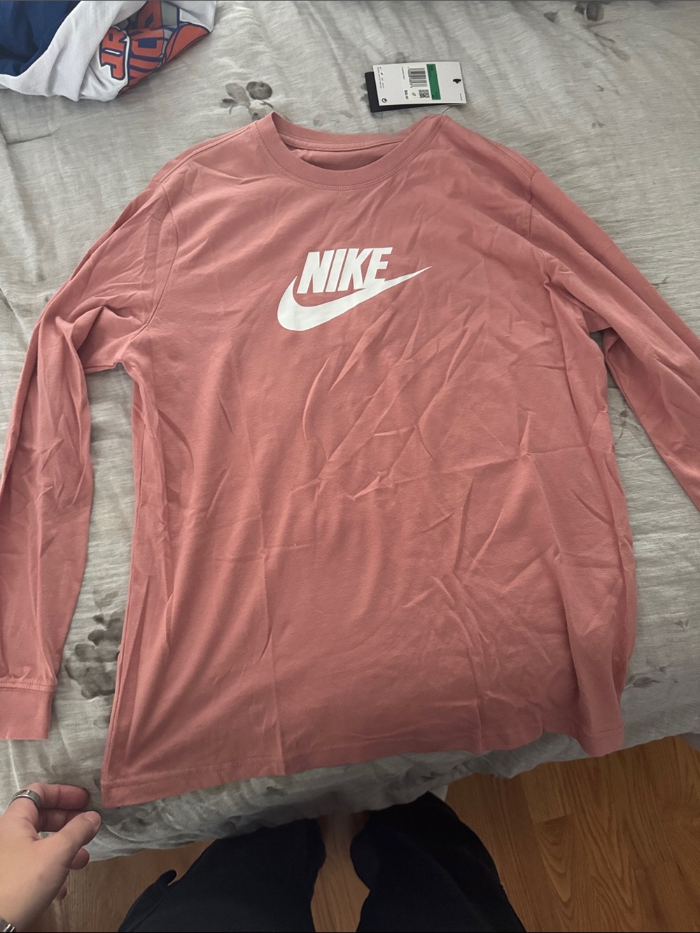 Nike kids Long-Sleeve Logo Shirt - Dusty Pink